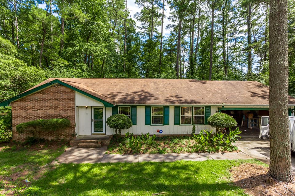 Lithonia, 30038 3 beds / 2 baths / official residence / family room / screened in a bike ...