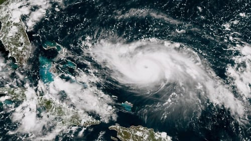 Hurricane gets stronger, Israelis prepare: "Fuel and food hoarders" Trump declared emergency, Miami collections ...