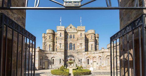 Je kunt dit legendarische kasteel in Schotland kopen voor £ 8 miljoen