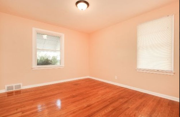 בשיפוץ הנכס, איזה סוג רצפה אתם אוהבים לבחור? 
 לי אישית מאוד קוסם לי רצפת העץ (h...