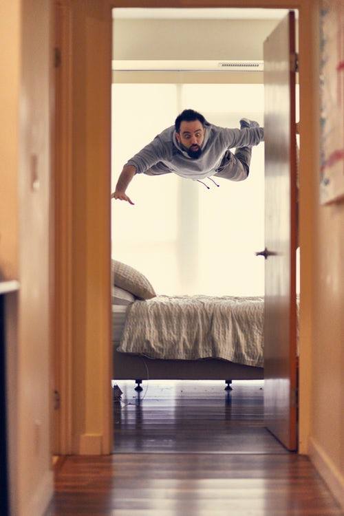 דרוש "קוסם" מומלץ ?
 אני רוצה להתוודות, יש לי תחושת מועקה,
 תחום השקעו...