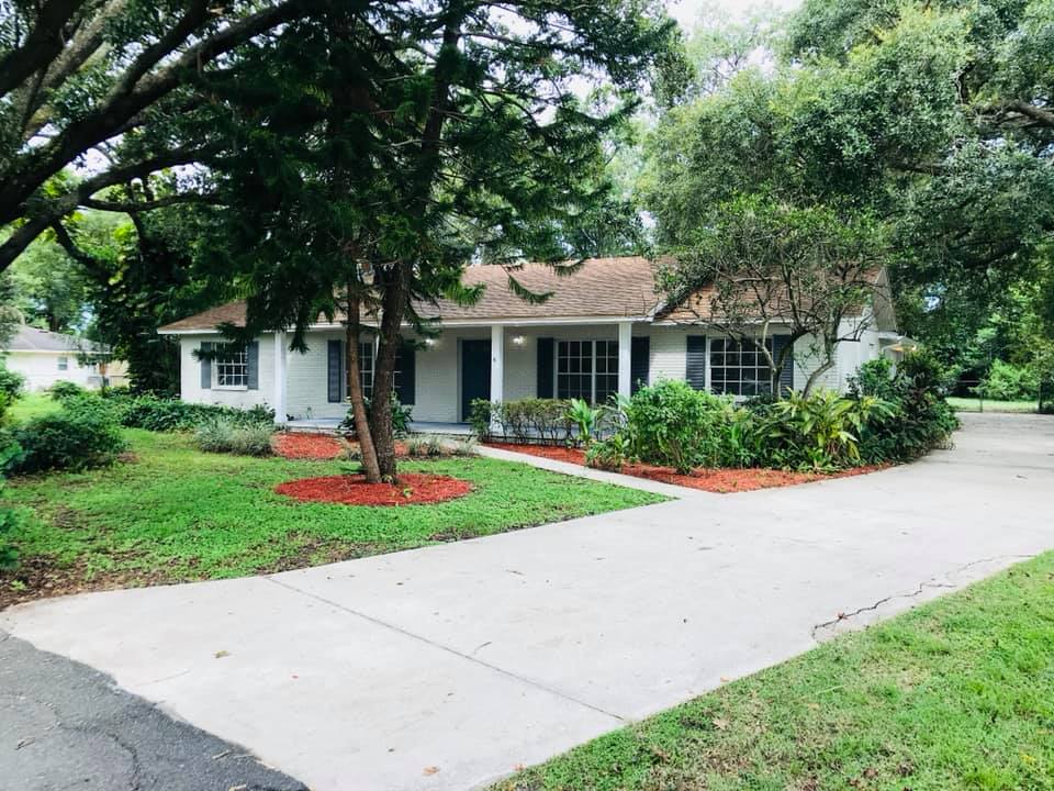 תמונות לפני ואחרי 4702 Valley Hill Ct.
 4/2 2100 מ"ר עם בריכה ו -2 ...