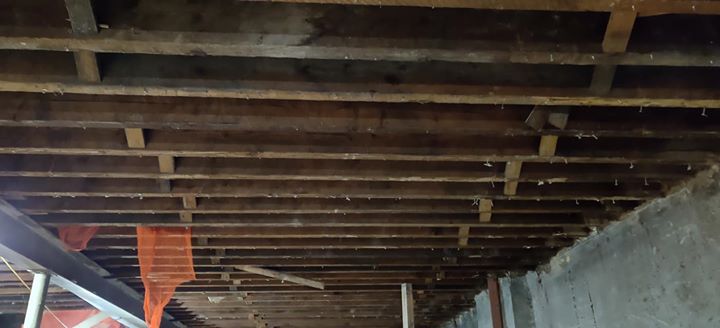 Εδώ είναι μερικές εικόνες που δείχνουν τη διαφορά μεταξύ των παλαιών εποχών, κατασκευασμένων από ξύλο και νέων, κατασκευασμένων από σίδηρο. ενδιαφέρων…