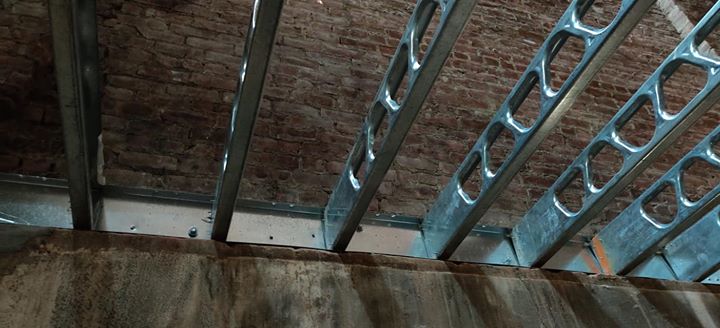 Εδώ είναι μερικές εικόνες που δείχνουν τη διαφορά μεταξύ των παλαιών εποχών, κατασκευασμένων από ξύλο και νέων, κατασκευασμένων από σίδηρο. ενδιαφέρων…