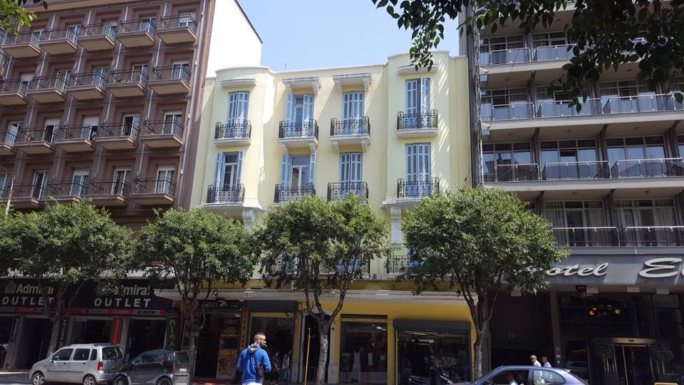 לפני כמה חודשים קניתי נכס בארץ מעו״ד ידוע מחדרה. כאשר הוא שמע מה שאני עושה הוא ה...