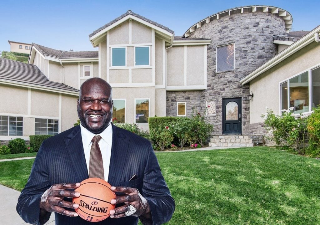 Looking for a home in Los Angeles? Shaquille O'Neal is selling the property in the West Hills. Past basketball player ...