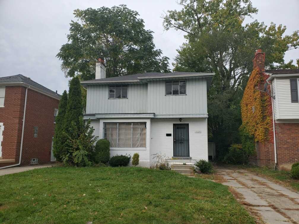 19325 Hartwell Street, Detroit, Michigan 48235 3 senger 1.5 bad 1,546 kvm areal på 4,792 kvm ...