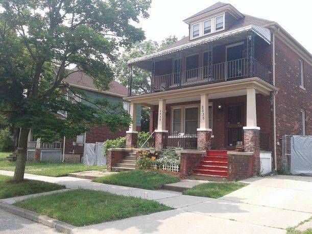 2529-39 טאונסנד דטרויט, MI 48214 5 מיטות, בית למכירה על ידי בעלים