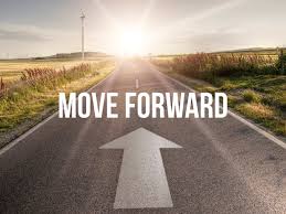 If you're not moving forward, you're drifting backward
כשאנחנו יושבים ...