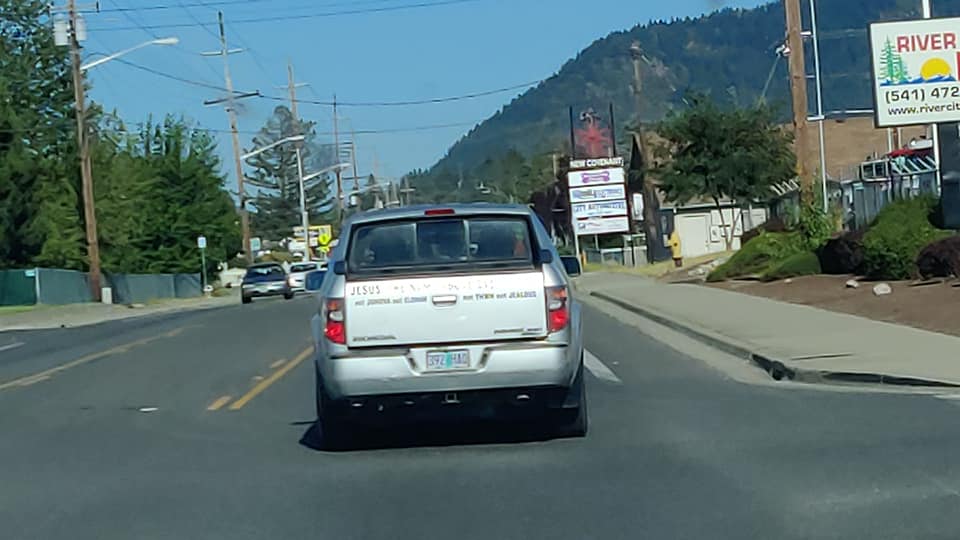 New neighborhood in the center of a caravan neighborhood in Oregon ...