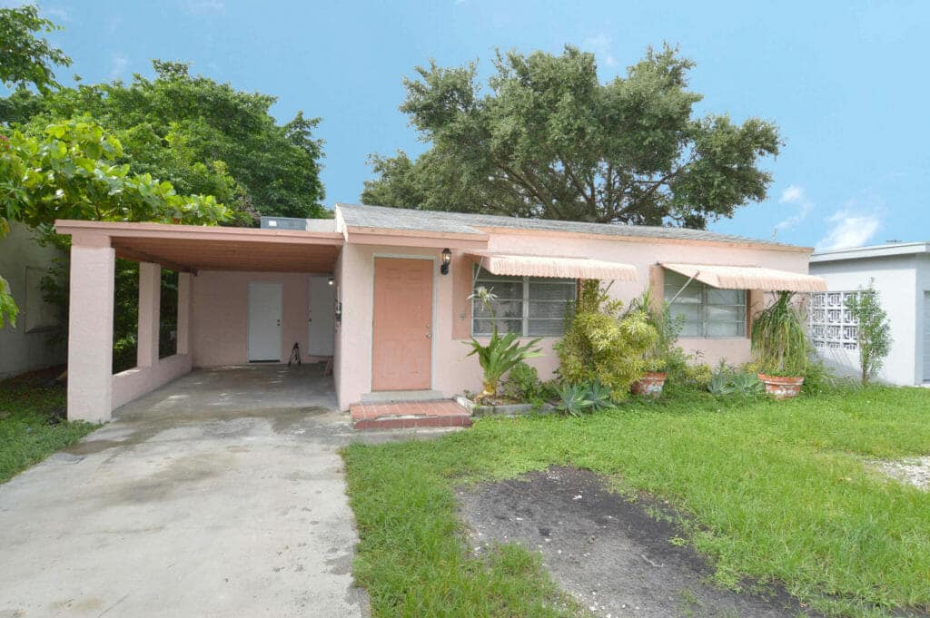 2415 Scott Street, Hollywood, FL 33020 - MLS A10898691 - Flat Fee Florida Realty